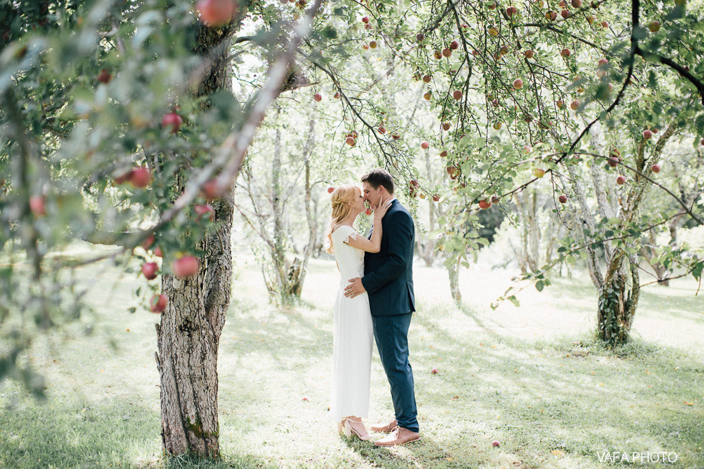 Belsolda-Farm-Wedding-Christy-Eric-Vafa-Photo1