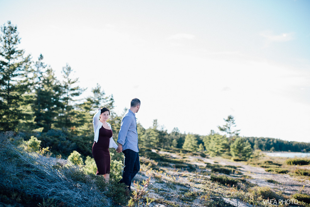 Seagull-Point-Engagement-Alicia-Nick-Vafa-Photo2