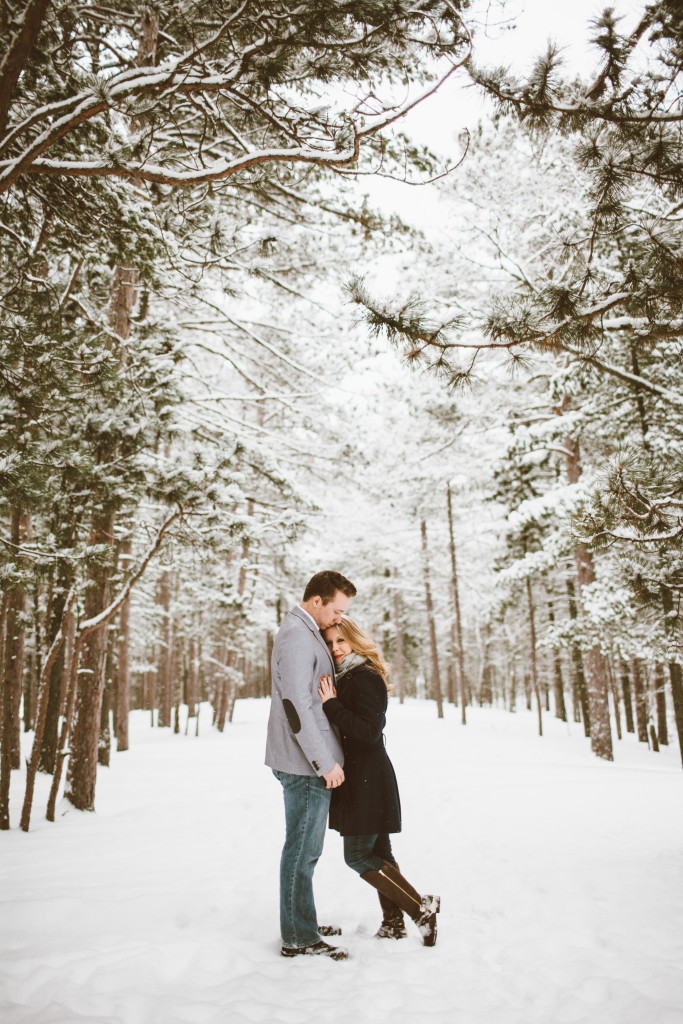 VCPhoto_J+A_Engaged_23