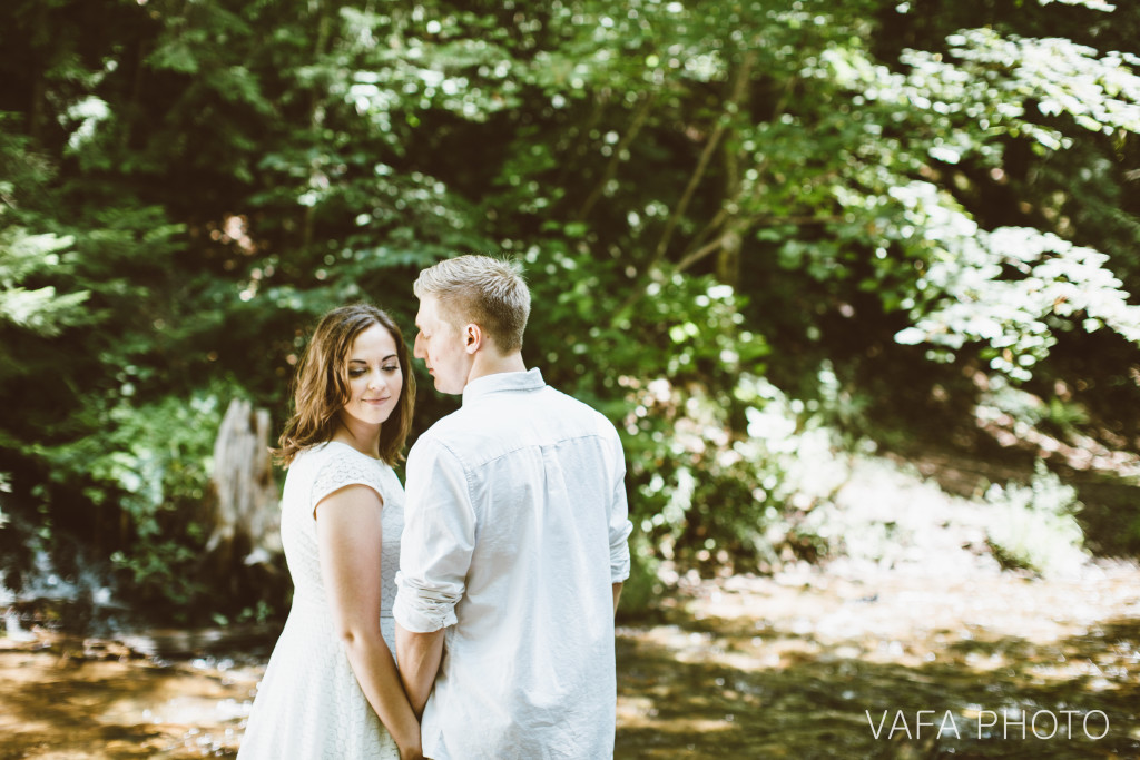 Morgan_Creek_Falls_Engagement_Natalia_Kevin_VP160