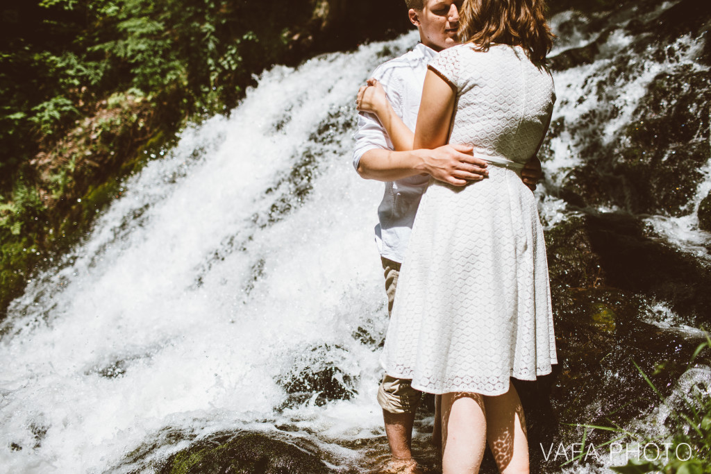 Morgan_Creek_Falls_Engagement_Natalia_Kevin_VP174