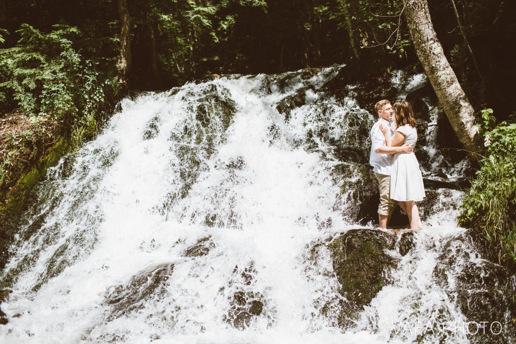 Morgan_Creek_Falls_Engagement_Natalia_Kevin_VP178