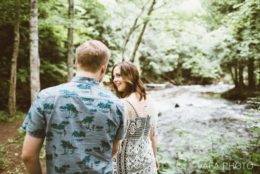 Morgan_Creek_Falls_Engagement_Natalia_Kevin_VP20