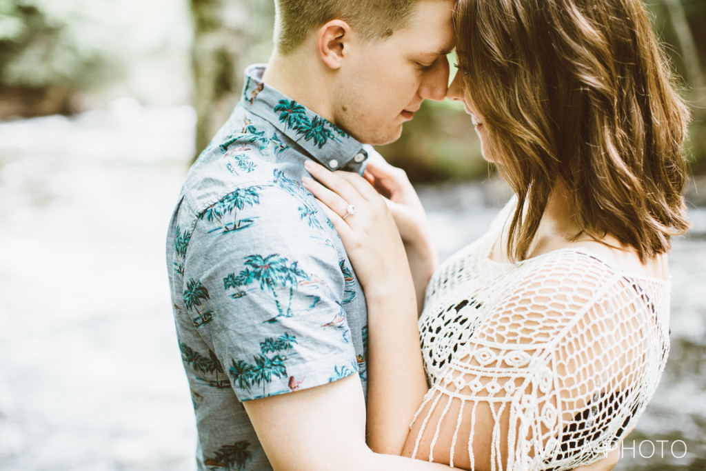 Morgan_Creek_Falls_Engagement_Natalia_Kevin_VP36