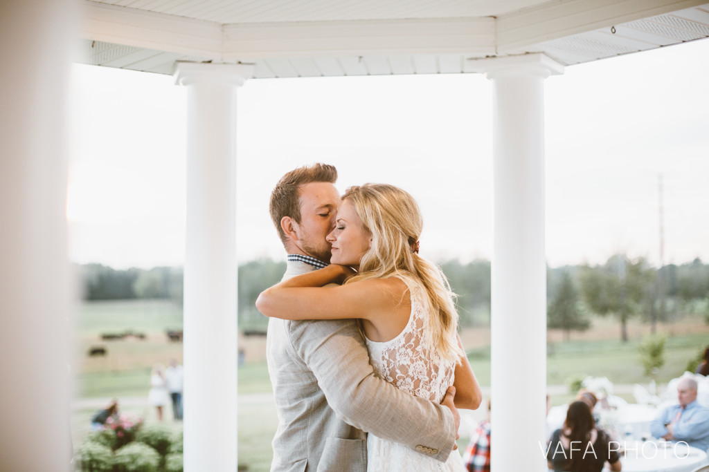 Rock_Michigan_Wedding_Cassey_Tony_VP731