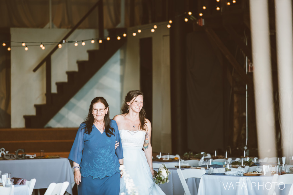 Lake_Superior_Yacht_Yard_Wedding_Melissa_Gavin_VP647