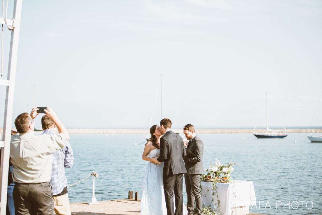 Lake_Superior_Yacht_Yard_Wedding_Melissa_Gavin_VP744