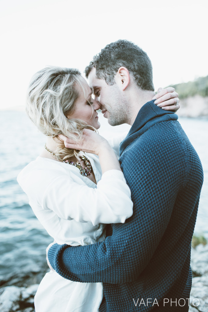 Lake-Superior-Engagement-Melissa-Joe-VP187