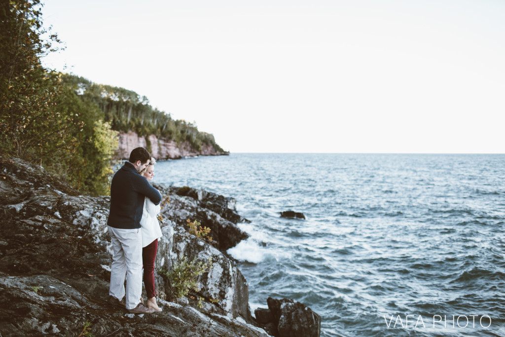 Lake-Superior-Engagement-Melissa-Joe-VP193