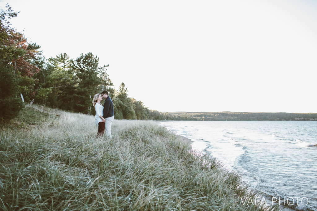 Lake-Superior-Engagement-Melissa-Joe-VP226