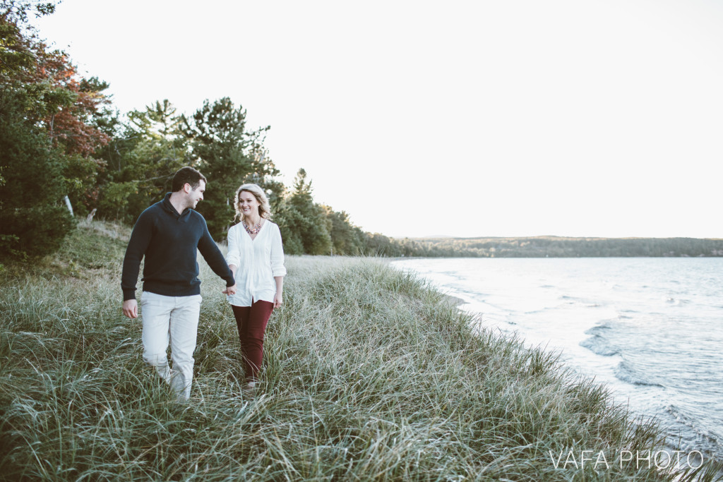 Lake-Superior-Engagement-Melissa-Joe-VP233