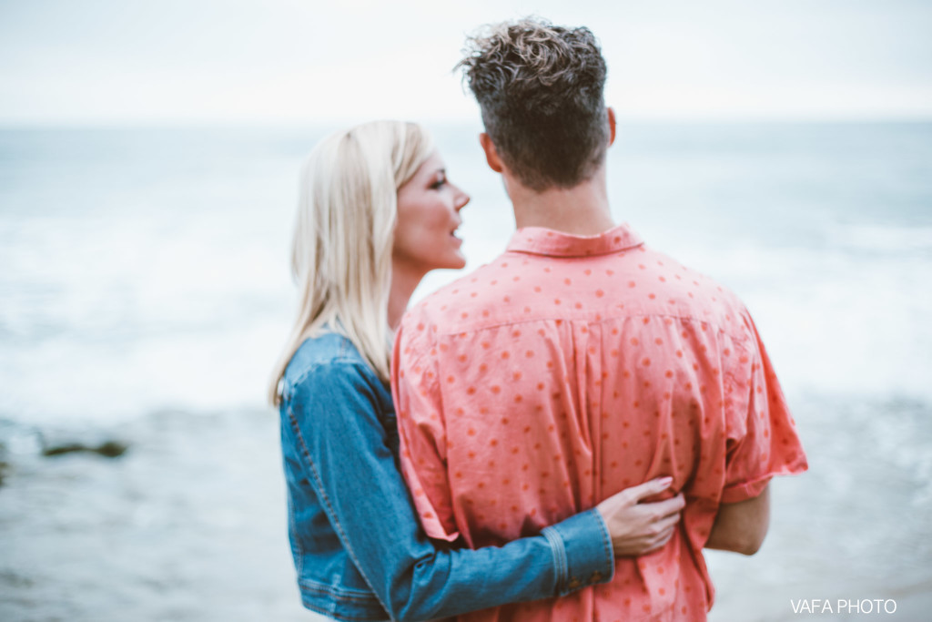 Swamis-Beach-Engagement-Melissa-Boaz-VP-121