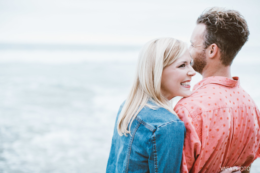 Swamis-Beach-Engagement-Melissa-Boaz-VP-125