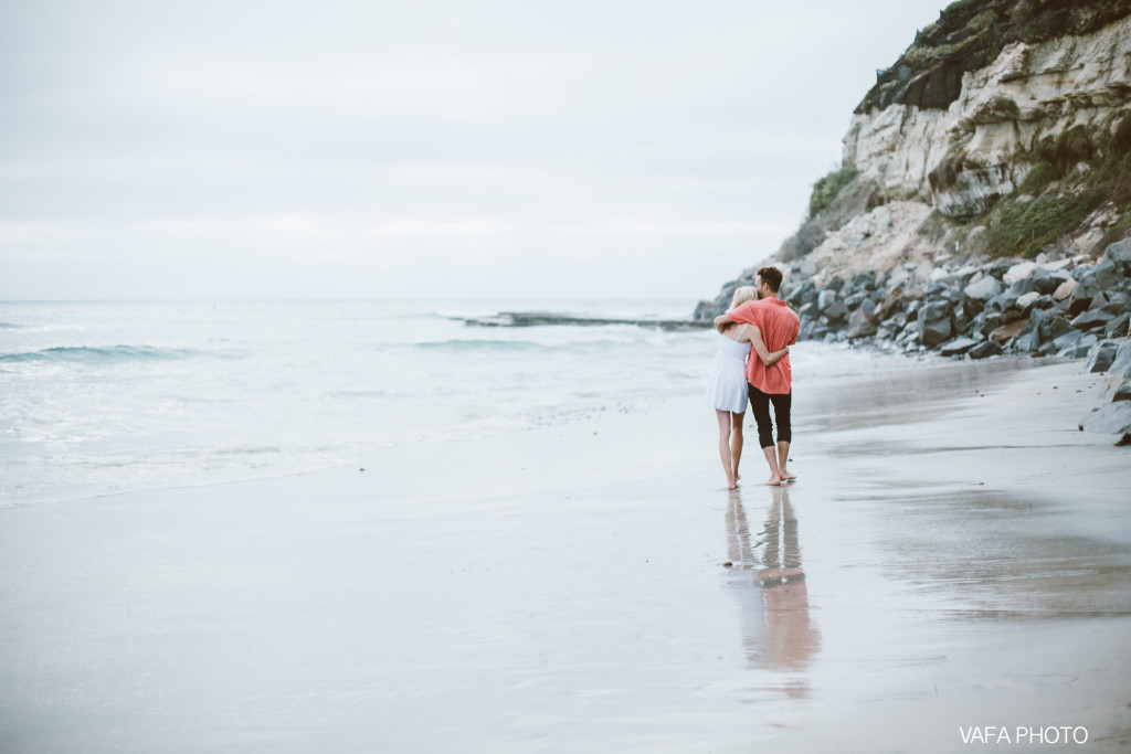 Swamis-Beach-Engagement-Melissa-Boaz-VP-29