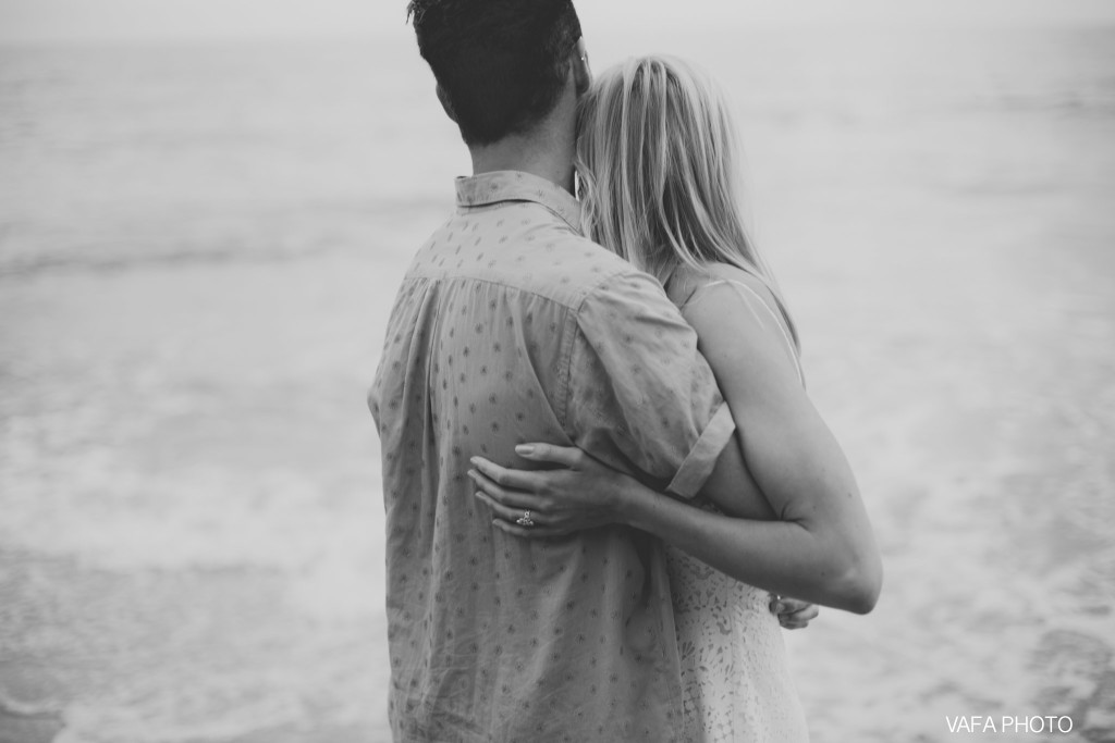 Swamis-Beach-Engagement-Melissa-Boaz-VP-48