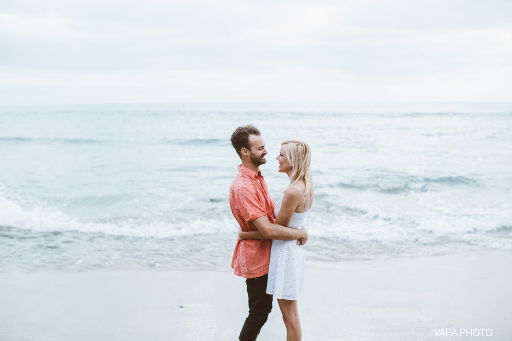 Swamis-Beach-Engagement-Melissa-Boaz-VP-69