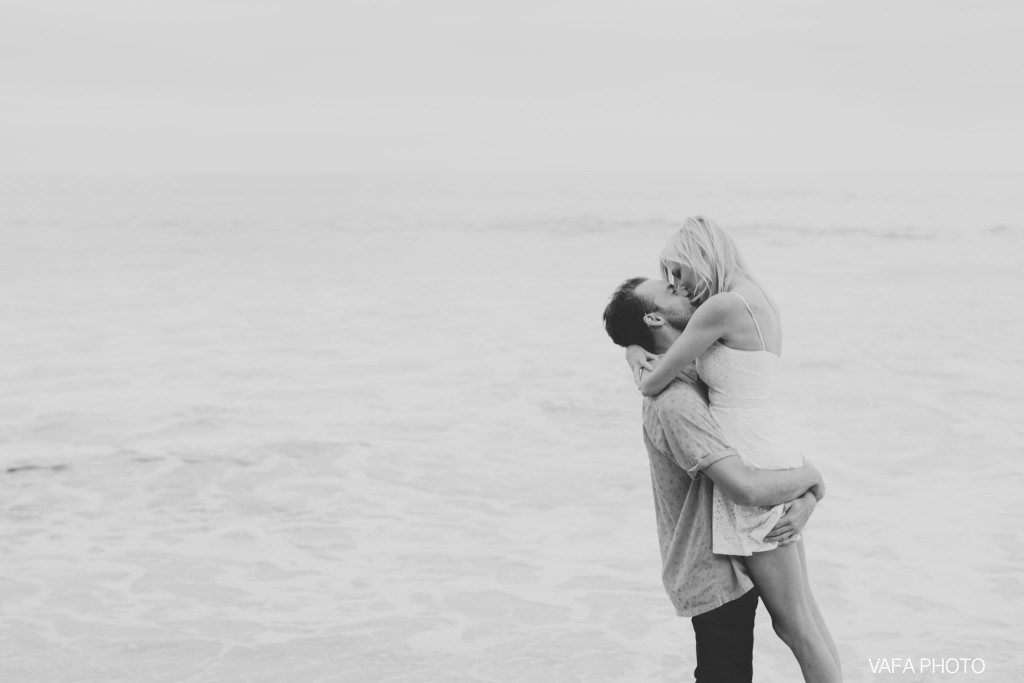 Swamis-Beach-Engagement-Melissa-Boaz-VP-74