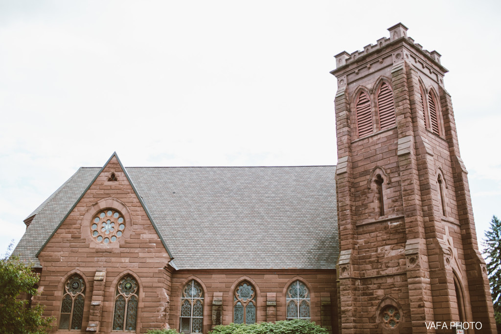 Downtown-Marquette-Wedding-Hanna-Mike-Vafa-Photo-368